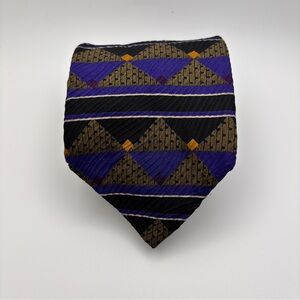 Bugatti 100% Silk Mens Tie Green Black Purple Geometric Shapes Textured USA